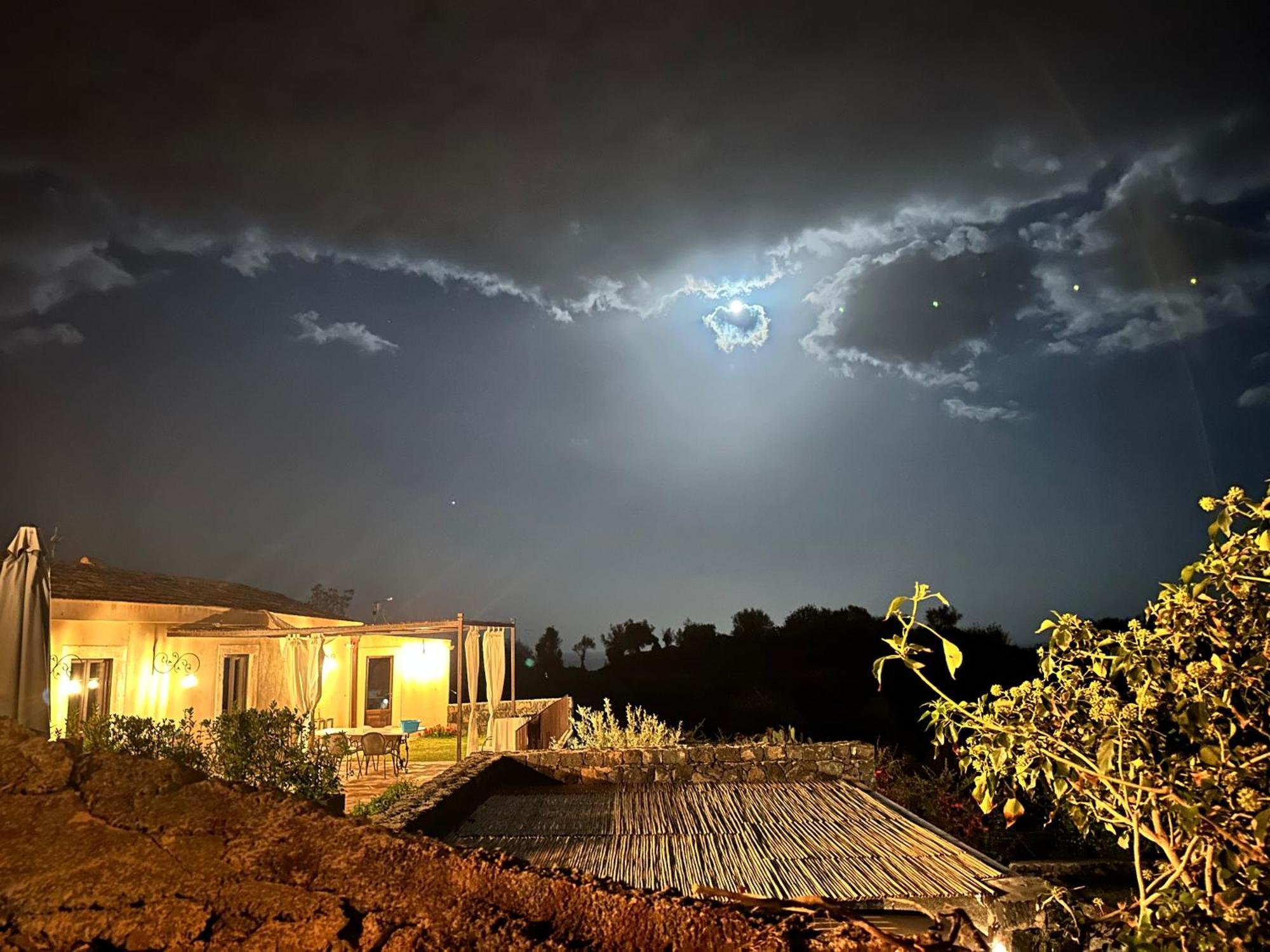 La Cantina Villa Di Campagna Acireale Buitenkant foto